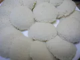 Recette Idli - pains de riz et de lentilles blanches