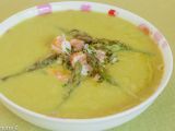 Recette Soupe de fèves, asperges vertes et crevettes marinées