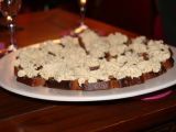 Recette Toasts de fetes de noel : pain d'épices, confit d'oignons et chantilly de foie gras