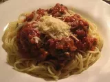 Recette Spaghetti et boulettes de viande aux épinards, sauce tomates aux palourdes