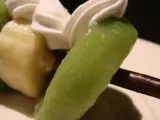 Recette Brochette de bananes/kiwis sur mikado et crème chantilly vanillée