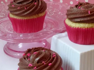 Recette Cupcakes (d'anniversaire) à la vanille et au nutella