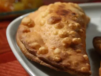 Recette Samosas de boeuf au curry & chutney mangue-papaye