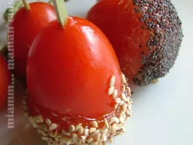 Recette Pour l'apéro : torsades feuilletées & sucettes de tomates aux graines
