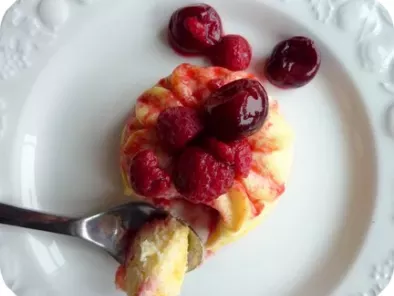 Recette Gâteau aérien vanille aux fruits rouges..