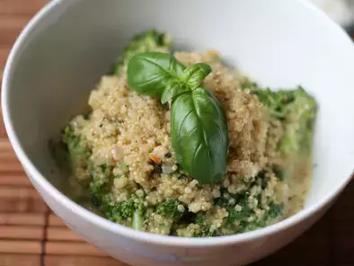 Recette Quinoa, brocoli & basilic, comme un risotto!