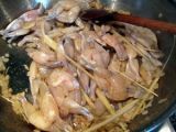 Etape 4 - Curry de grenouilles à la citronnelle et nouilles soba