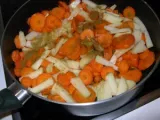Etape 1 - Poulet aux carottes, oignons blancs et chou rave