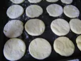 Etape 4 - Beignets de pâte levée ( genre donuts ou fourrés à la compote )
