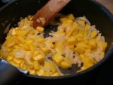 Etape 1 - Risotto crémeux aux crevettes, aux mangues et au parfum de curry...