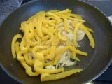 Etape 1 - Tarte soleil aux poivrons, chorizo et feta
