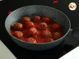 Etape 5 - Boulettes végétariennes de seitan à la sauce tomate