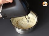 Etape 4 - Brioche Pandoro farcie à la crème de Nutella et à la crème vanille en forme de sapin de Noël