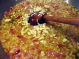 Etape 1 - Pâtes à la sauce tomate, saucisse et graines de fenouil