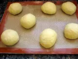 Etape 4 - Petits pains pour hamburgers de Maman Hélène