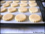 Etape 4 - Petits gâteaux de Noël aux amandes ou aux noix ( Schwobebredle )