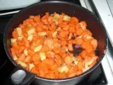 Etape 3 - Velouté de carottes et coriandre et son nuage de ricotta au cumin