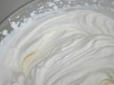 Etape 6 - P'tit gâteau nuage chantilly/poire et gousse de vanille