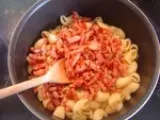 Etape 3 - Macaronis lardon, sauce tomate