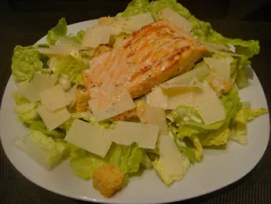 Au menu ce soir: Salade César allégée au saumon