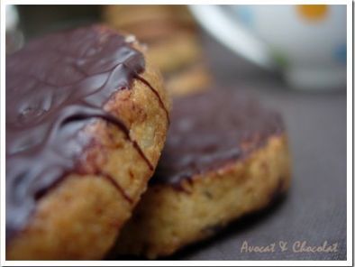 Biscuits sablés quinoa, céréales et graines nappés de chocolat - photo 5