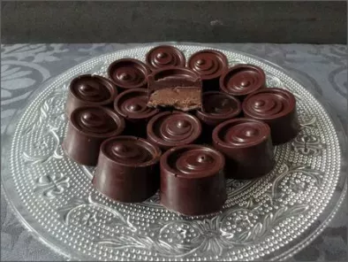 Bonbon chocolaté fourrés à l'orange confite & au pralin