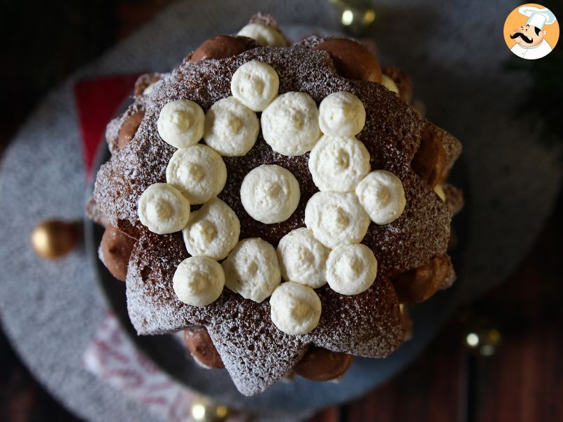 Brioche Pandoro farcie à la crème de Nutella et à la crème vanille en forme de sapin de Noël - photo 3