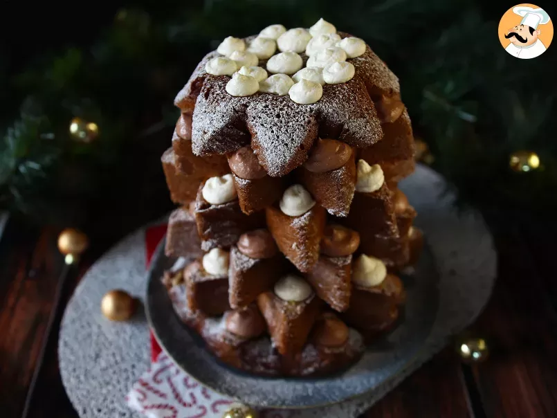 Brioche Pandoro farcie à la crème de Nutella et à la crème vanille en forme de sapin de Noël - photo 5