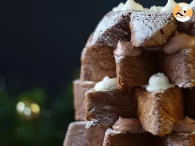 Brioche Pandoro farcie à la crème de Nutella et à la crème vanille en forme de sapin de Noël - photo 4