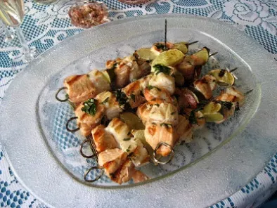 Brochettes de saumon et de pétoncles au BBQ