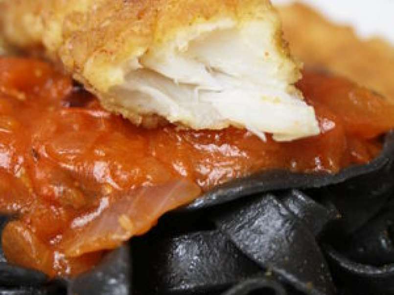 Cabillaud pané, chermoula de tomates et pâtes à l'encre de seiche - photo 4