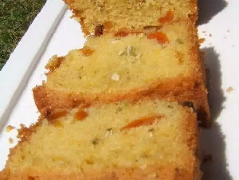Cake aux graines d''angélique et abricots secs - photo 2