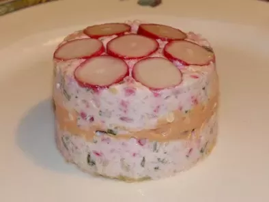 Cheesecake au tarama et aux radis