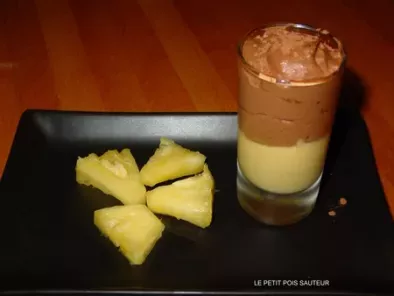Crème ananas-gingembre et mousse au chocolat vanillée