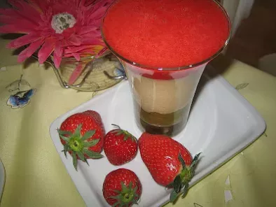 Crème Chiboust à la rhubarbe et coulis de fraises!!! - photo 4
