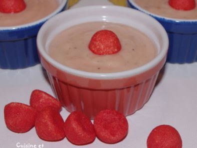 Crème dessert fraise tagada ou carambar...