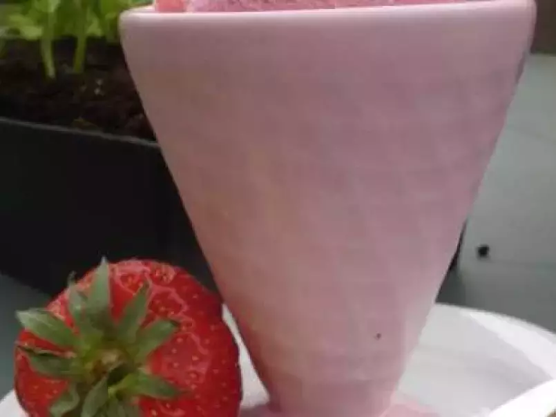 Crème glacée au lait de soja et aux fraises