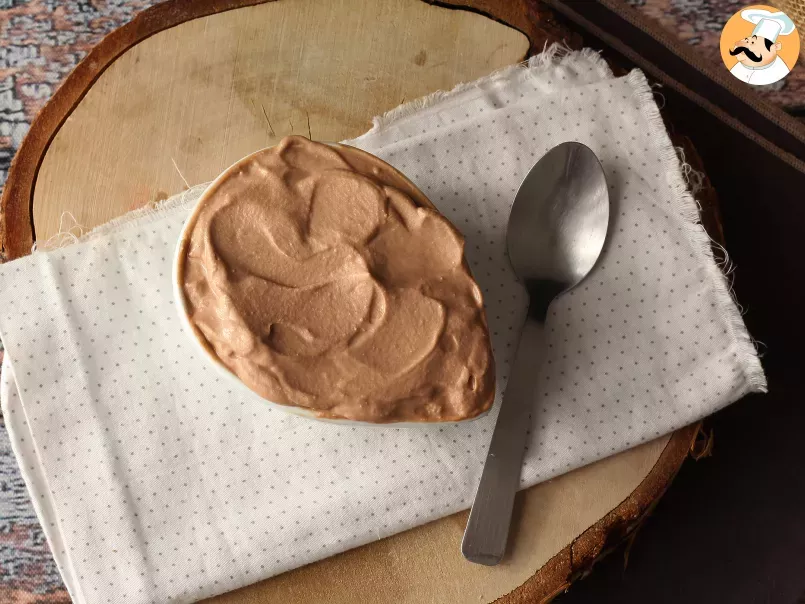 Crème montée à la pâte à tartiner Nutella, parfait pour garnir vos gâteaux et layer cakes - photo 3