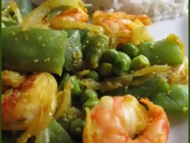 Crevettes sautées pimentées au curry et légumes verts - photo 2