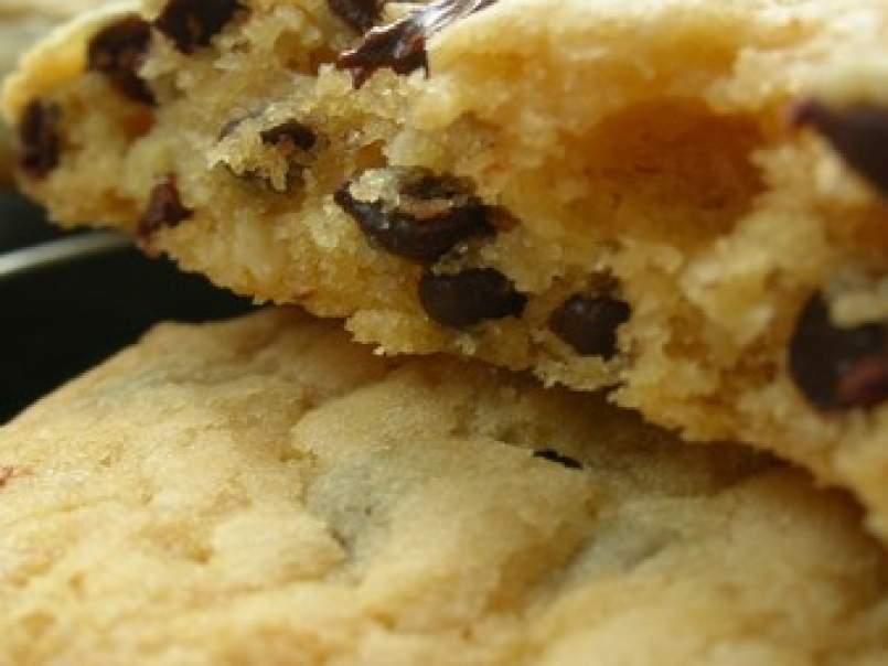 Crispy Cookies: pépites de chocolat noir et noix ou pépites de chocolat blanc et pralin