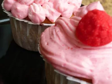 Cupcakes à la fraise séchée et glaçage Tagada