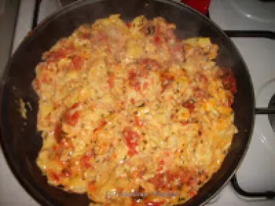 Drapeau espagnol : une omelette pleine de couleurs.