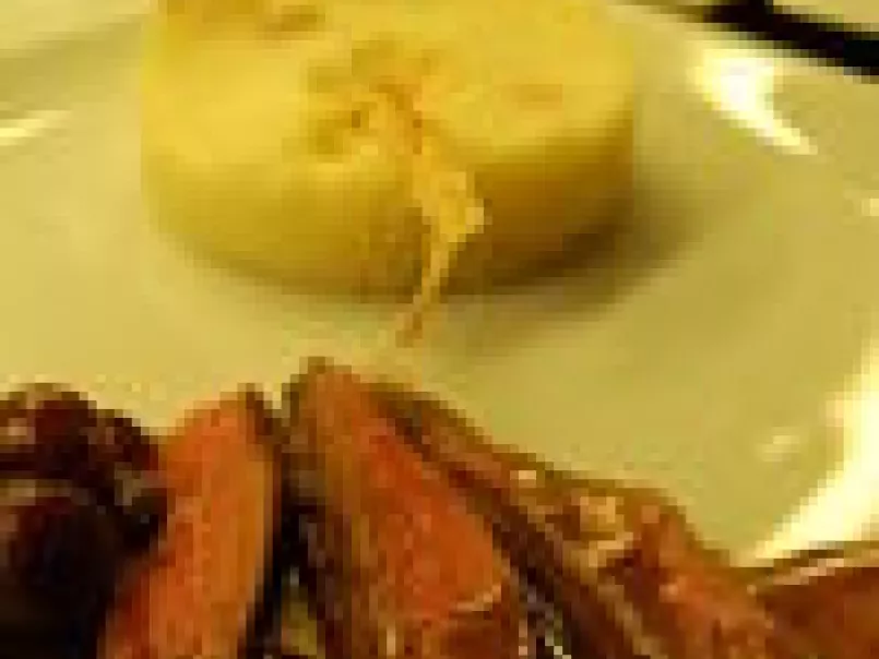 Emincés de steak de biche, sauce aux cerises et purée de céleri - photo 4