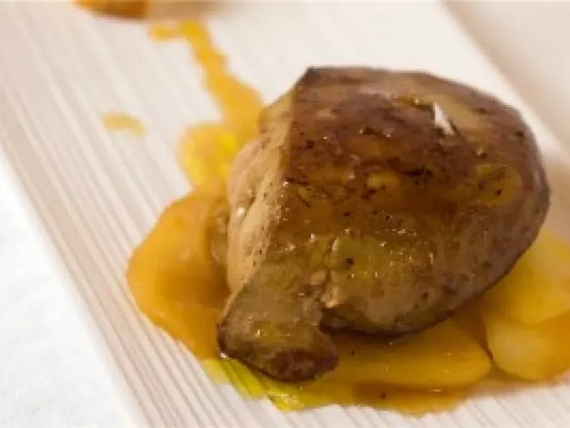 Escalopes de Foie gras poêlées au cidre de glace - photo 2