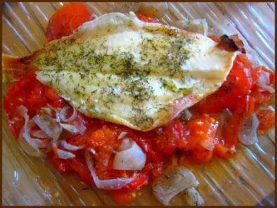 Filet de carrelet sur lit de tomates oignons