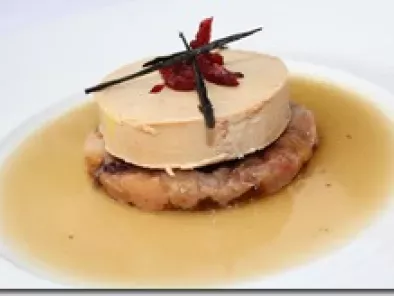 Foie Gras d'Oie Poché, Chutney de Coing et Gelée à la Vanille - photo 2
