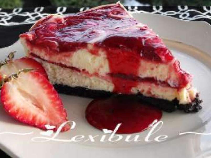 Gâteau au fromage et aux spirales de fraises - photo 2