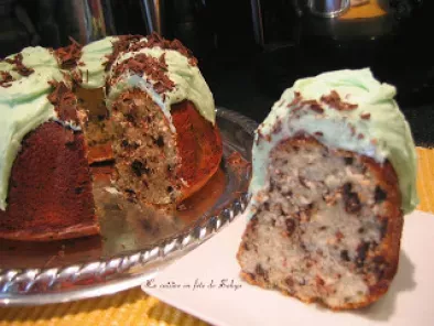 Gâteau aux copeaux de chocolat, glaçage crémeux à la menthe - photo 2