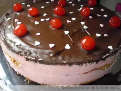 Gâteau cerise-chocolat pour la Saint-Valentin