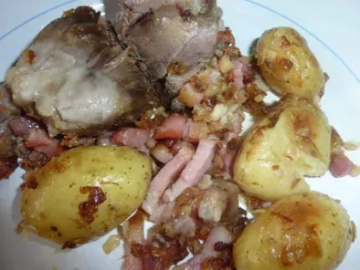 Jarret de porc aux petites pommes de terre primeur